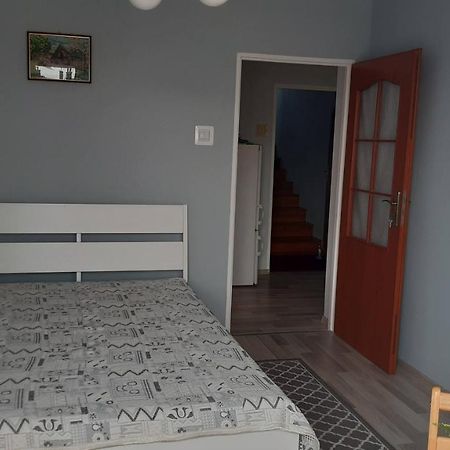 U Danusi - Pokoje Do Wynajecia Solec-Zdrój Esterno foto